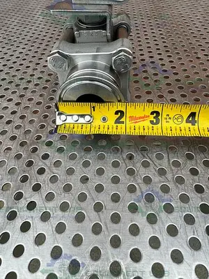 USED WHITEY SS-65TSC16 STAINLESS STEEL BALL VALVE W/ 1" SANITARY FITTING