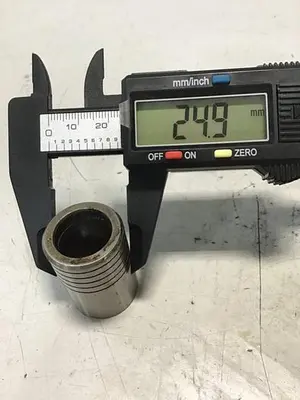 USED VICKERS 25-D10-30