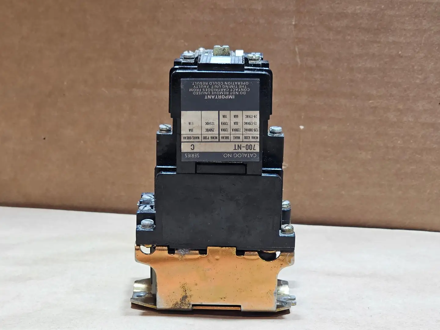 Used ALLEN-BRADLEY 700-NT Misc Electrical & Power Parts British Columbia CA | Lenmark #1439446