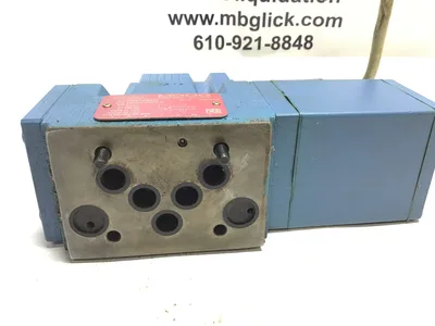 Moog D661Z4037 Hydraulic Servo Valve 24VDC Type P80HXAA6NEA2-M