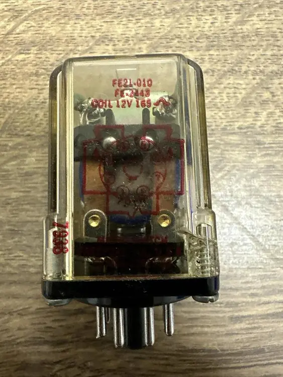 New | in-Stock MICRO SWITCH S2443 Miscellaneous Equipment (Electrical & Power) | Surplus Asset Holdings #1194271