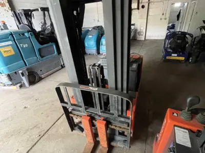 2021 TOYOTA 6BWC20 Walk-Behind Electric Stackers | Steam Well LLC (3)