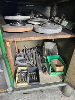 Used TOS BUA 16 A Universal Cylindrical Grinders SK | F.M.T. Group s.r.o. #1253110