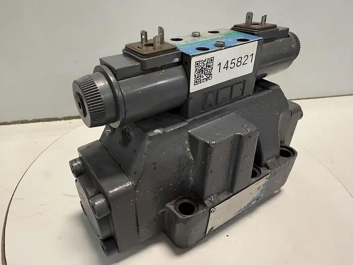 Used VICKERS DG4V-3S-6C-M-U-HL7-60-EN490-B13 Valves/Fittings Michigan US | Ideal Machinery #694795