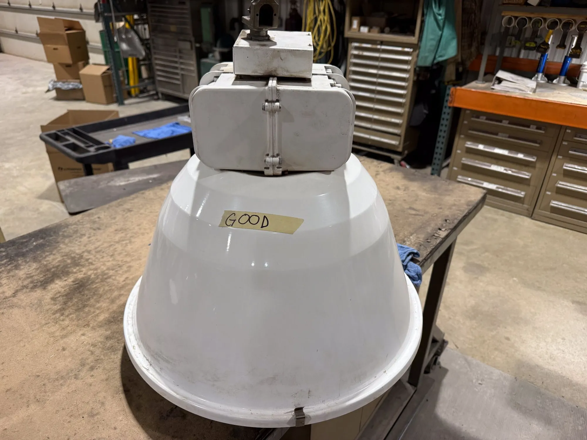 USED Lithonia Lighting Luminaire Fitting