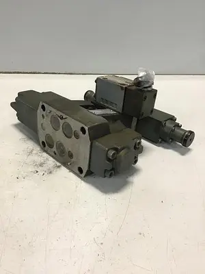 USED REXROTH 4WRZ16W115050/6A24N9EK4/D3MR-453