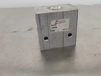 USED INTEGRATED HYDRAULICS B24257