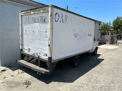 Used 1995 GMC VANDURA 3500 Box trucks California US | MachineryMax #1321335