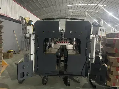 Matchbox Squaring Strapper with PE material