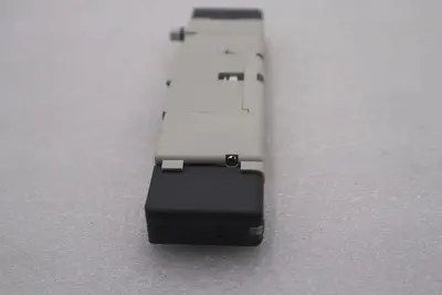 NEW SMC VSS8-4-FJG-D-3VZ STOCK 2737