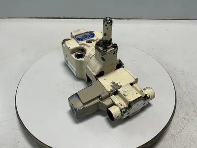 USED VICKERS DG4V-3-OB-P-L-T-10-JA-S310
