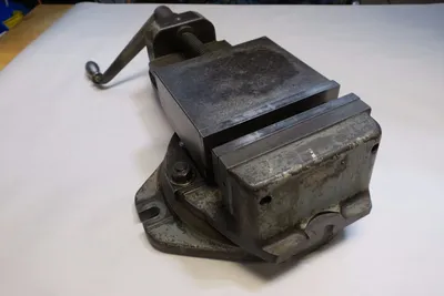BROWN & SHARPE Machine Vise Tooling & Accessories, Rotary Tables | Machinery Central (1)