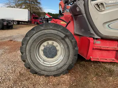 Used 2018 Manitou MHT790 Telehandlers New York US | United Lift #1446461