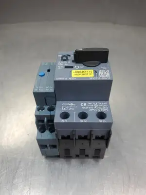 USED Siemens Sirius 3RV2011-0KA10 Circuit Breaker w/3RV2921-1M Module