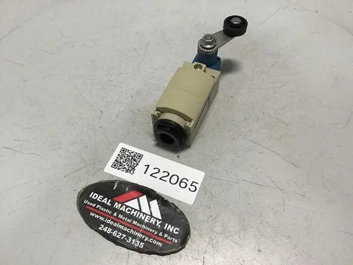 Used NAIS AZD1004T03 Relays & Switches Michigan US | Ideal Machinery #572335