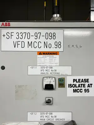 VFD MCC ACS607-0610-6-00HB120052B, 0-575VAC, 0-300hz, 4 Sections