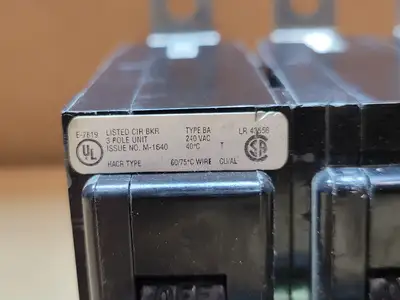 USED EATON CUTLER-HAMMER BAB3015H