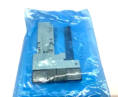 New | in-Stock SMC PLUG-IN SOLENOID VALVE Solenoid Valves | Maverick Industrial Sales #1110425