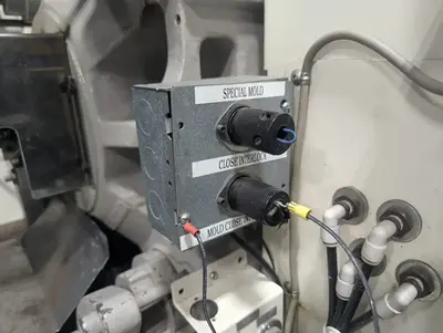 2007 TOSHIBA MACHINE EC85NIIV30-2A ELECTRIC HORIZONTAL INJECTION MOULDING MACHINES | INJECTION DEPOT (3)