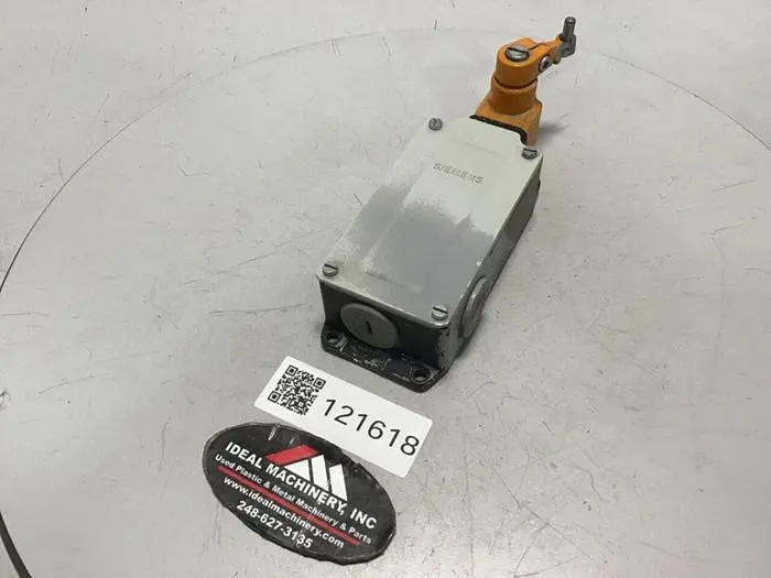 Used SIEMENS 3SE3 404-1G Relays & Switches Michigan US | Ideal Machinery #710845