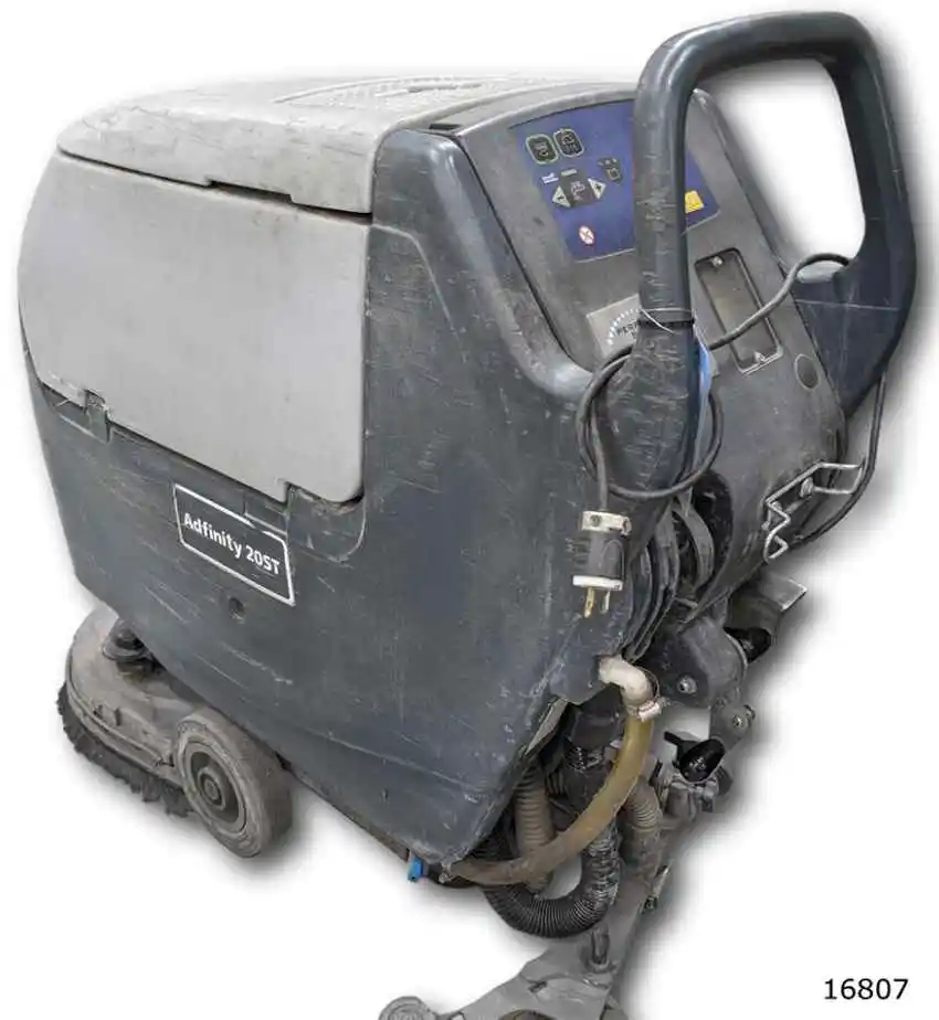 USED ADVANCE ADFINITY 20ST