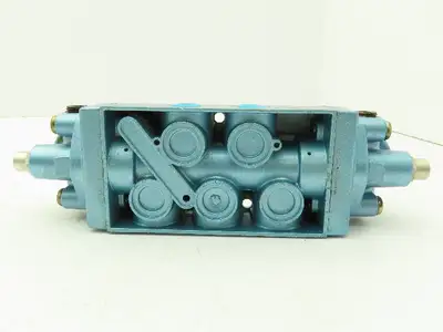 Skinner S3AAGBX2 Pneumatic Directional Control Valve 5-Way 3 Pos 150 PSI 1/4"NPT