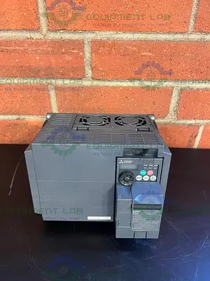 USED MITSUBISHI FR-E740-170SC-NA VARIABLE SPEED/FREQUENCY DRIVE VSD/VFD 3PH