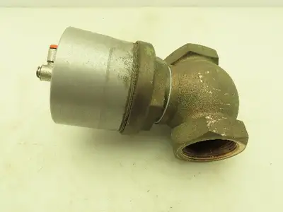 Valvaut Effepi Z200506E Pneumatic Controlled Globe Valve 1-1/2" NPT PTFE Bronze