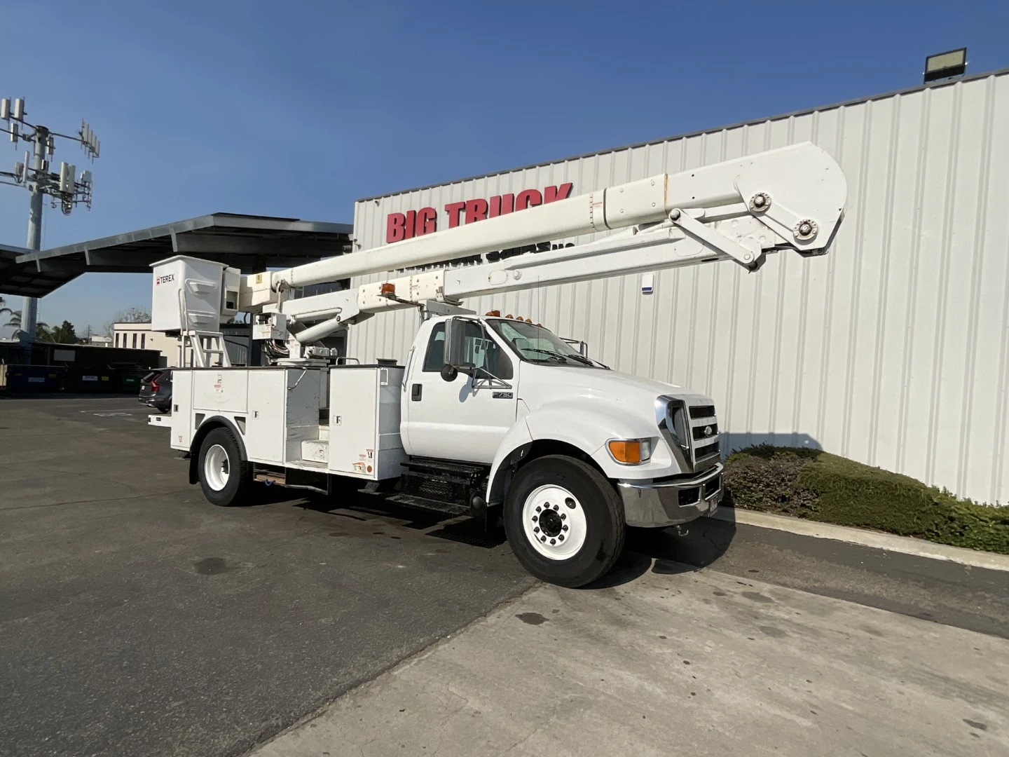 Used 2015 FORD F750 Bucket (boom) trucks California US | Big Truck & Equipment #1412299