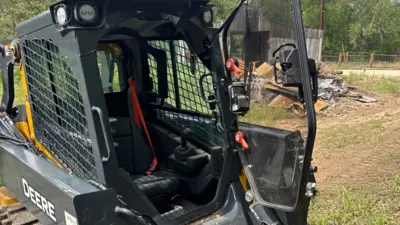USED 2025 Deere 325G