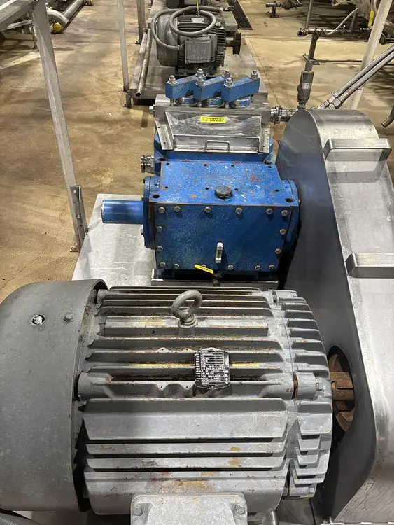 Used FMC CORPORATION M220 Piston Pumps Washington US | Machinery & Equipment #921759