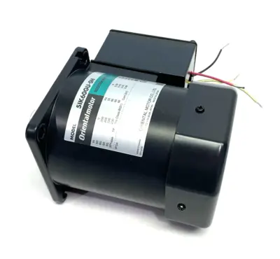 USED ORIENTAL MOTOR WORLD K SERIES INDUCTION MOTOR, 3-PHASE 60 W (1/12 HP)