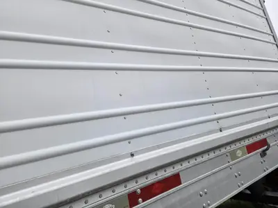 USED 2011 UTILITY 53FT