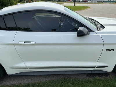 USED 2016 FORD MUSTANG