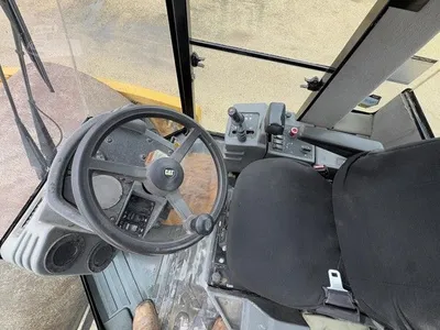 USED 2006 CATERPILLAR CS-683E