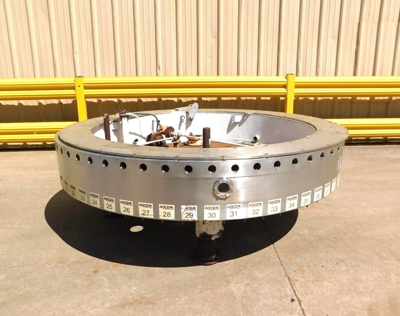 Used CROWN CORK AND SEAL Does Not Apply Pressure Vessels Ohio US | Equipment Recovery Corp. #1331462