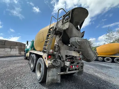 Used 2000 MACK RB688S Concrete Mixer Trucks Pennsylvania US | Proxy Equipment #1378234