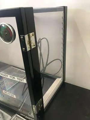 DRY KEEPER DESICCATOR CABINET