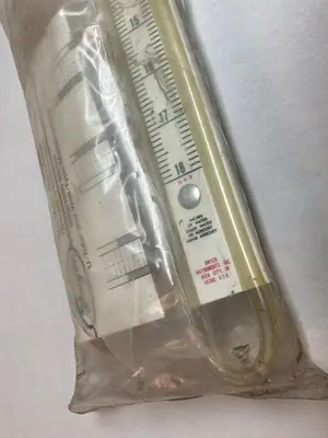 New | in-Stock DWYER 100 PSI Universal Pressure Meters Ohio US | Surplus Asset Holdings #1237636