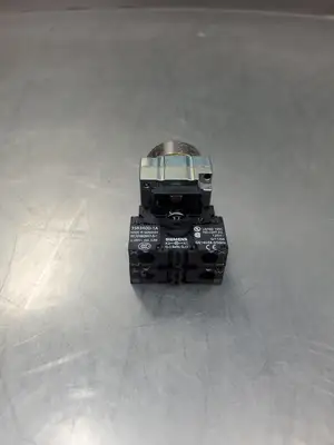 USED Siemens 3SB3400-1A Blue Contactor Pushbutton Switch