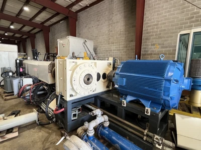 180mm Milacron/Gamma Meccanica Recycling System, New In 2010