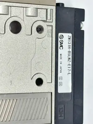 ZM131H-B5LNZ-E17-L | SMC  Vacuum Ejector With Valve And Switch 24VDC - For parts or not working