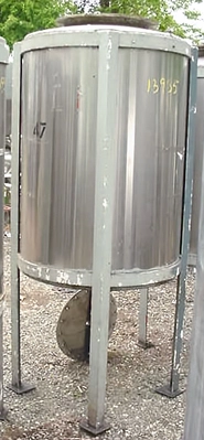 USED VERTICAL 250 GALLON CLOSED TOP TANK CLOSED TOP TANK
