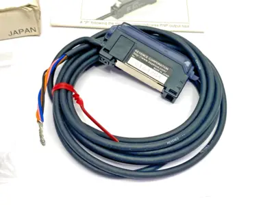 USED KEYENCE FIBER AMPLIFIER, CABLE TYPE, MAIN UNIT, NPN
