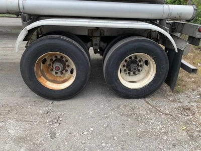 Used 2006 BRENNER _UNKNOWN_ Tanker Trailers Indiana US | Lakeshore Equipment Sales #1546565