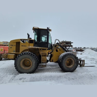 USED 2010 CATERPILLAR 930H