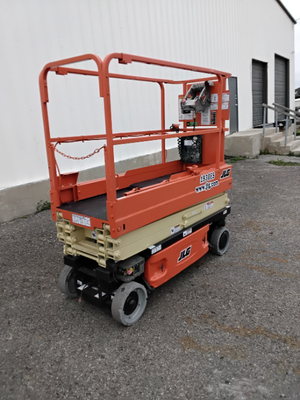 USED 2016 JLG 1930ES