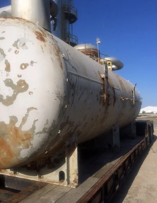 Horizontal Decanting Vessel