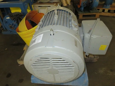 40 hp Siemens NEMA Premium Efficiency AC Motor , 885 rpm 460 volts Unused Condition
