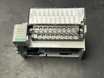 USED ALLEN BRADLEY 1769-OB16
